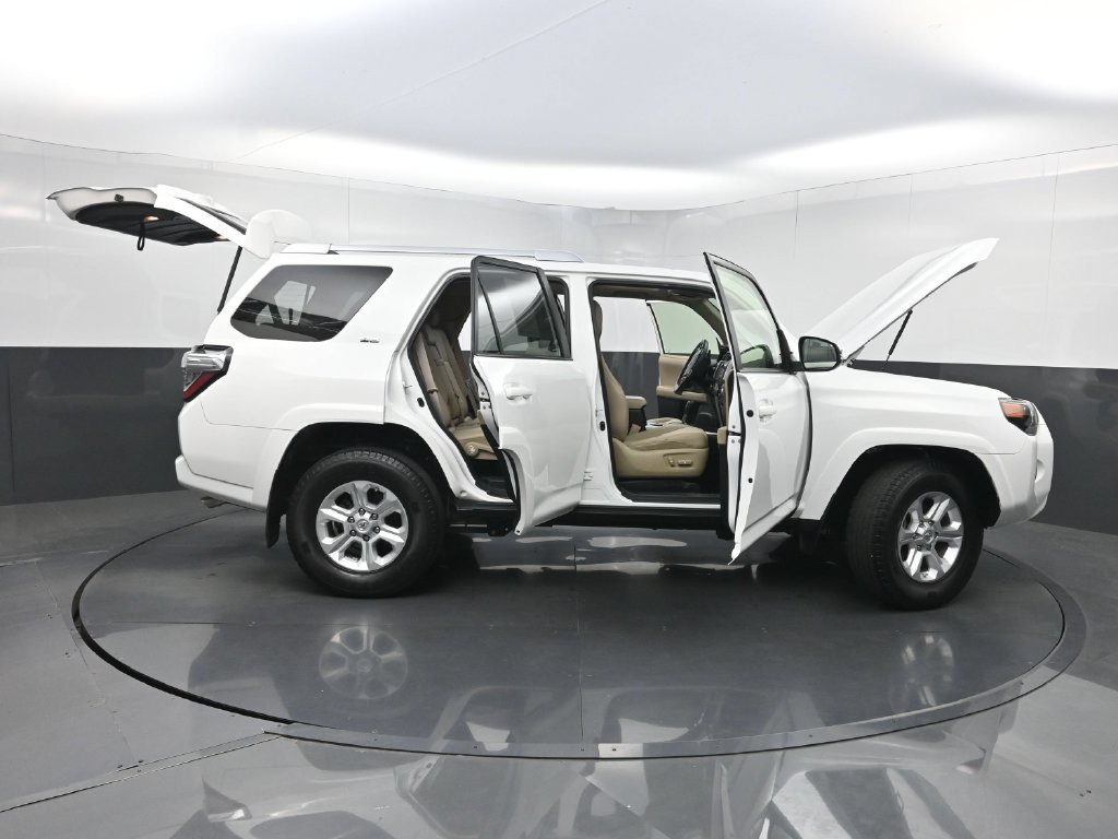 Used 2016 Toyota 4Runner SR5 Premium RWD image 35