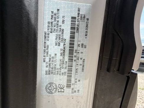 Used 2025 Ford Transit 250 148 High Roof Extended w/ Load Area Protection Package RWD image 9