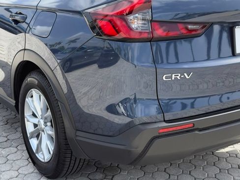 Used 2025 Honda CR-V EX image 16