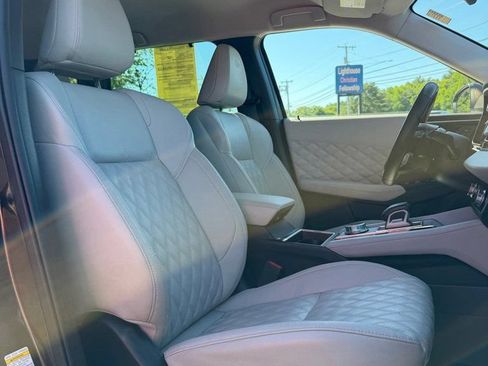 Used 2023 Mitsubishi Outlander SEL AWD/4WD image 16