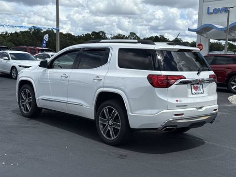 Used 2019 GMC Acadia Denali w/ Technology Package FWD image 10