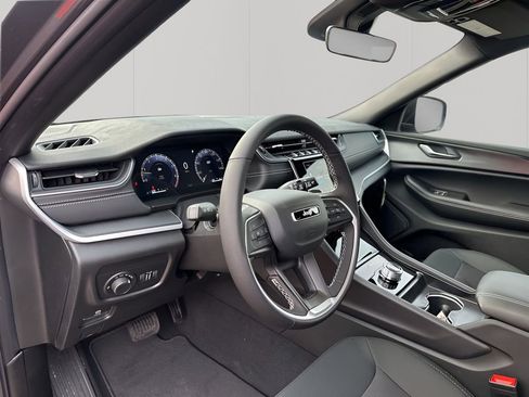 Used 2024 GMC Sierra 2500 Denali w/ Denali Reserve Package image 25