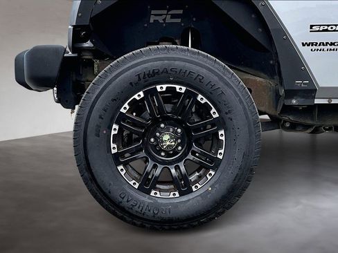 Used 2014 Jeep Wrangler Unlimited Sport image 10