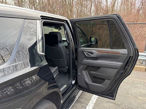 Used 2024 Chevrolet Tahoe High Country w/ Advanced Technology Package AWD/4WD image 16