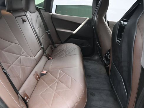 Used 2023 BMW iX xDrive50 w/ Premium Package image 33