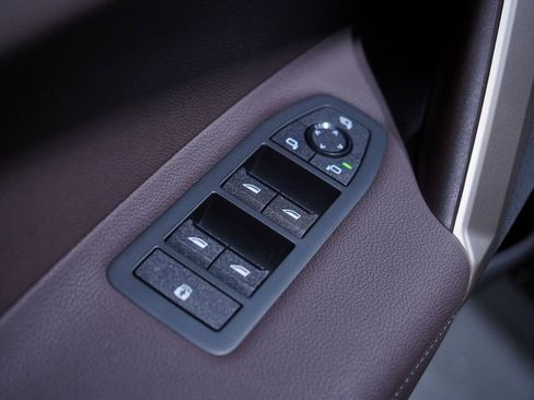 Used 2026 BMW iX xDrive45 image 16