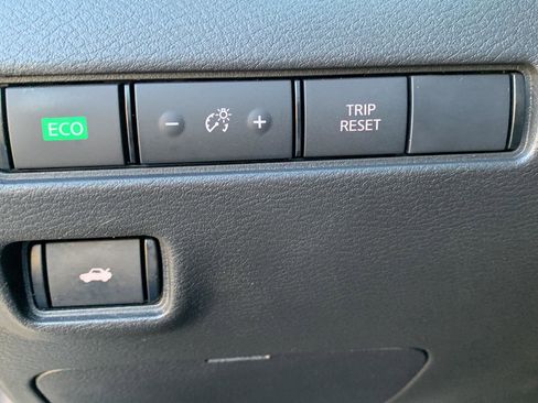 Used 2021 Nissan Sentra SV image 12