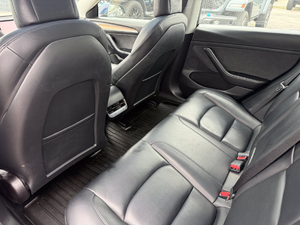 Used 2022 Tesla Model 3 RWD image 19