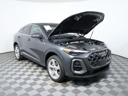 Used 2025 Audi Q5 Premium Plus w/ Premium Plus image 28