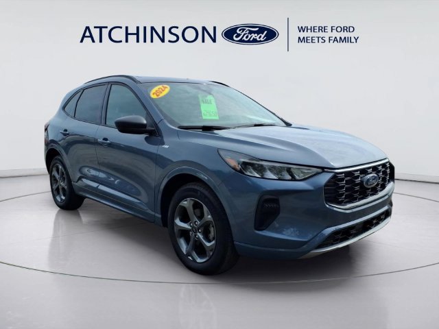 Certified 2024 Ford Escape ST-Line w/ Tech Pack #1 AWD/4WD image 3