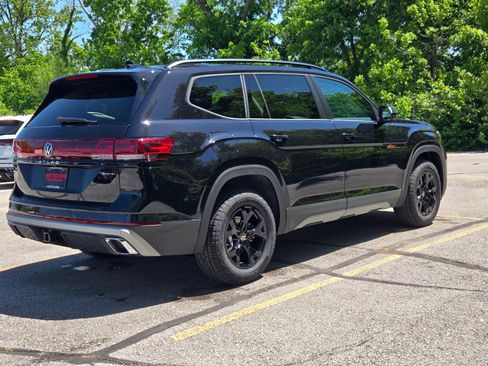 New 2026 Volkswagen Atlas Peak Edition AWD/4WD image 5