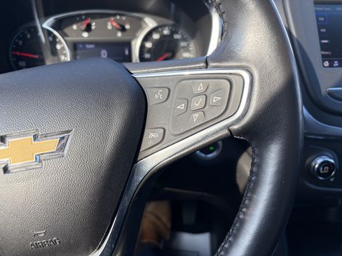Used 2020 Chevrolet Equinox LT AWD/4WD image 2