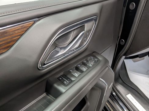 Used 2023 Chevrolet Suburban High Country w/ Premium Package 2 image 15