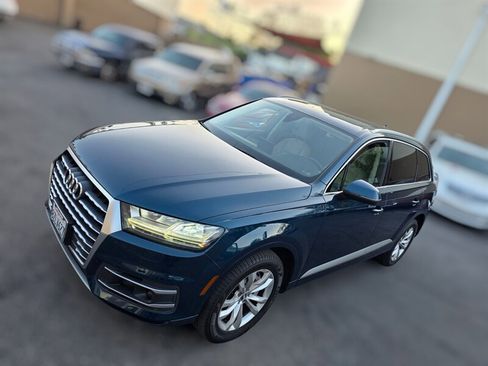 Used 2018 Audi Q7 3.0T Premium Plus w/ Premium Plus Package AWD/4WD image 2