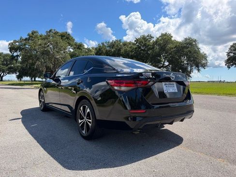 Used 2023 Nissan Sentra SV w/ All-Weather Package FWD image 4