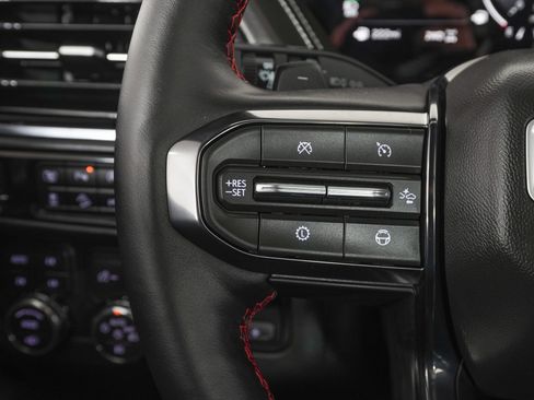 Used 2026 GMC Yukon XL AT4 Ultimate image 24