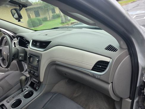 Used 2017 Chevrolet Traverse LS image 24