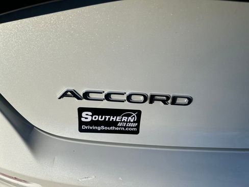 Used 2023 Honda Accord EX image 9