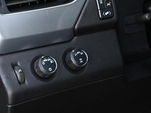 Used 2020 Chevrolet Tahoe LT image 23