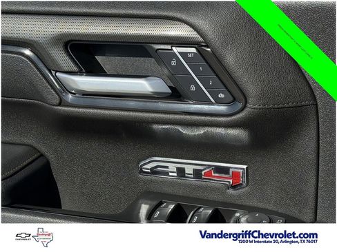 Used 2025 GMC Sierra 1500 AT4 AWD/4WD image 18