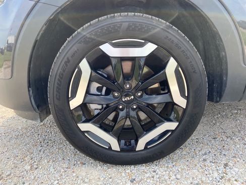 Used 2025 Kia Telluride S FWD image 18
