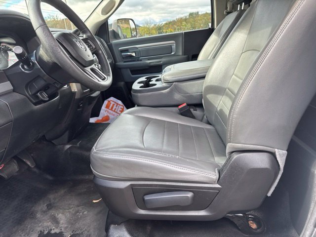Used 2018 RAM 3500 Tradesman w/ Power & Remote Entry Group RWD image 12