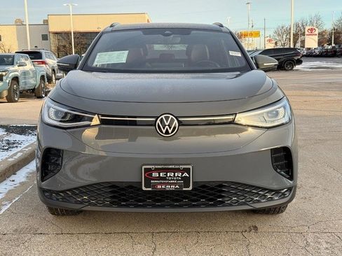 Used 2023 Volkswagen ID.4 Pro S image 8