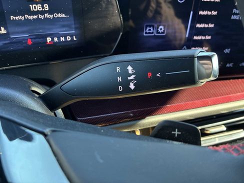 Certified 2024 Chevrolet Traverse RS image 16