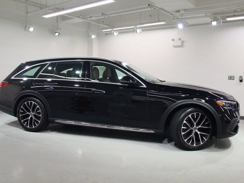 Used 2024 Mercedes-Benz E 450 4MATIC All-Terrain Wagon image 13