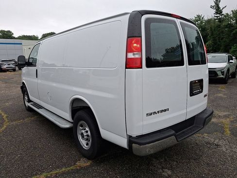 Used 2025 GMC Savana 2500 w/ Driver Convenience Package RWD image 5