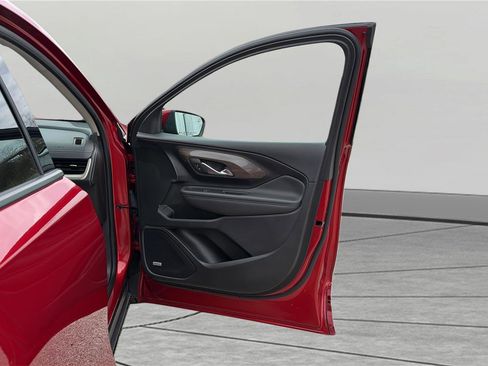 Used 2023 GMC Terrain Denali w/ Denali Premium Package image 24