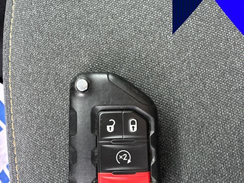 Used 2025 Jeep Wrangler Unlimited Sahara AWD/4WD image 42
