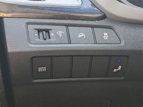 Used 2015 Hyundai Santa Fe Limited image 26