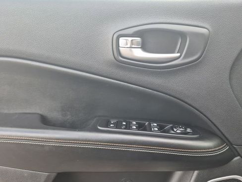 Used 2019 Jeep Compass Latitude w/ Popular Equipment Group image 7