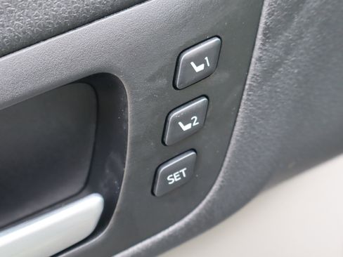 Used 2019 Toyota Highlander Limited Platinum image 42