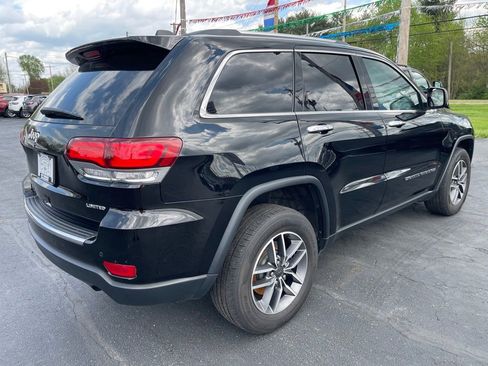 Used 2022 Jeep Grand Cherokee Limited image 3