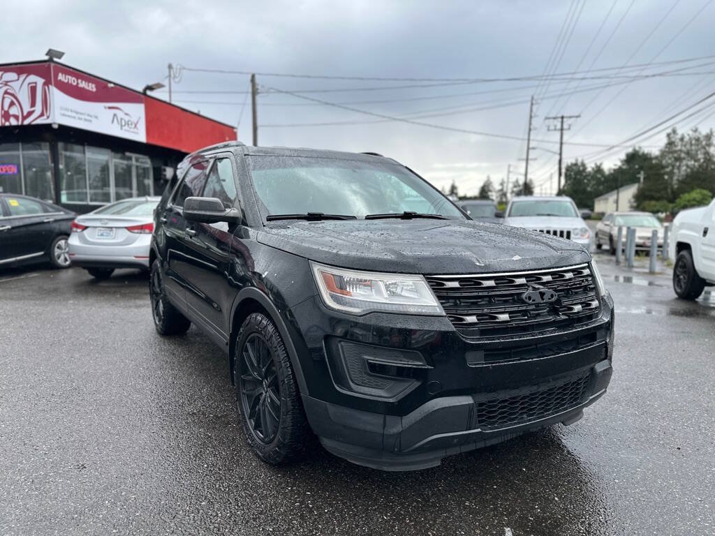 Used 2017 Ford Explorer 4WD image 4