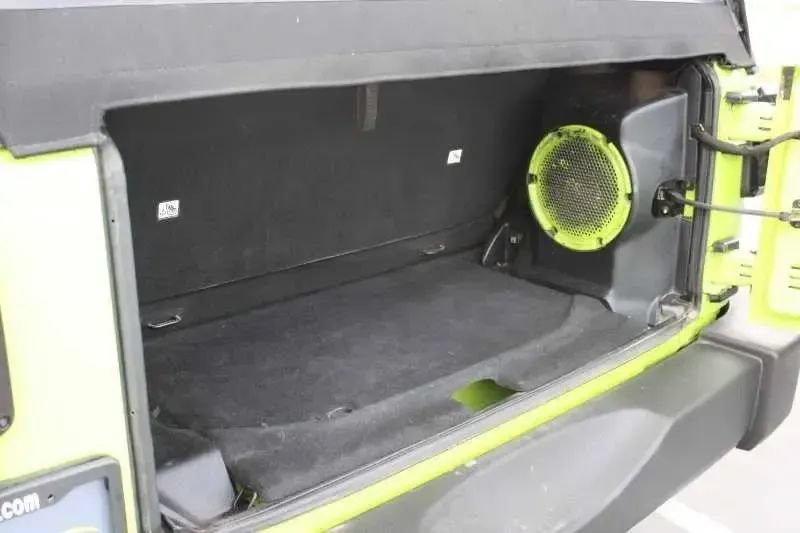 Used 2013 Jeep Wrangler Rubicon w/ PWR Convenience Group AWD/4WD image 16
