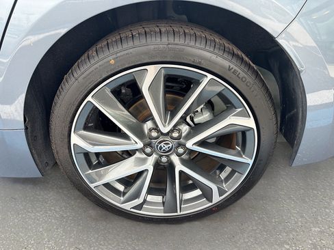 Used 2022 Toyota Corolla SE FWD image 3