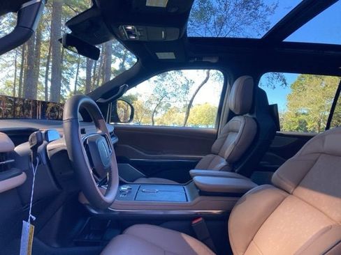 New 2025 Lincoln Navigator L Black Label image 22