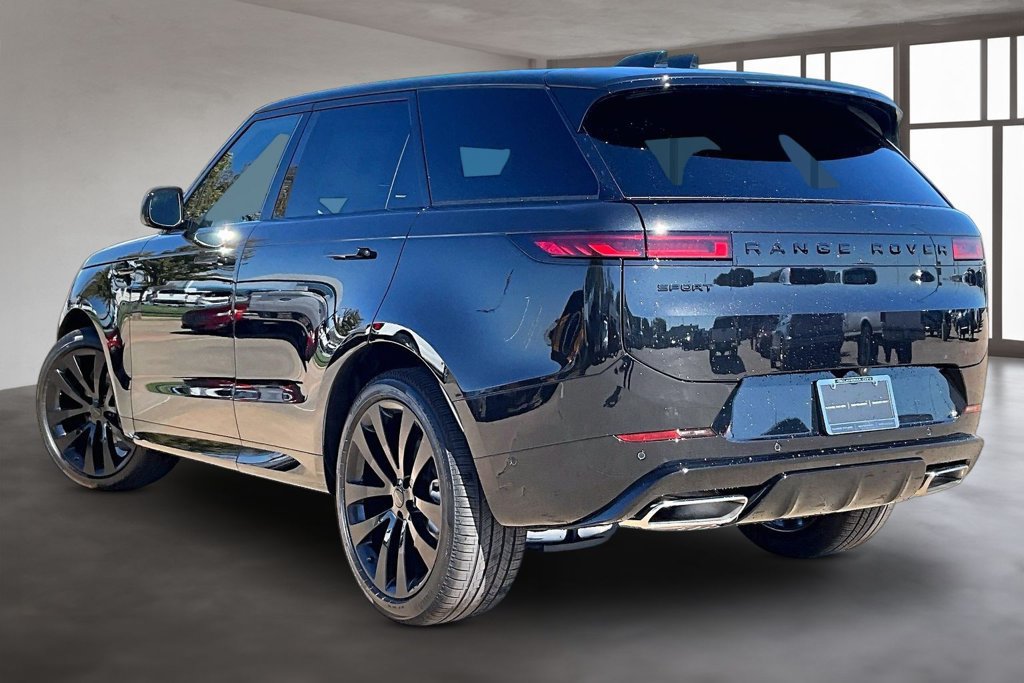New 2027 Land Rover Range Rover Sport Dynamic SE AWD/4WD image 3
