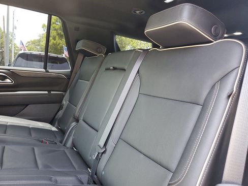 Used 2021 GMC Yukon SLT RWD image 12