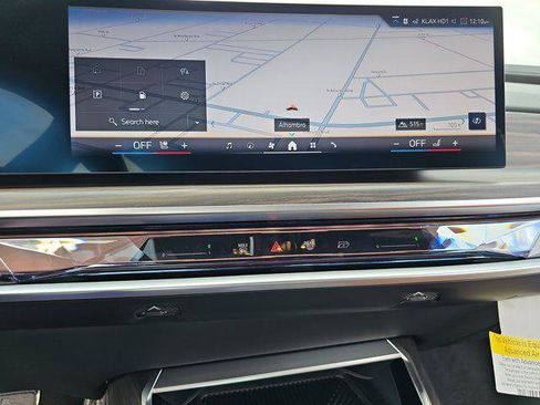 New 2026 BMW 750e xDrive w/ Executive Package image 22