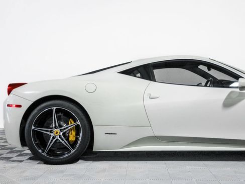 Used 2012 Ferrari 458 Italia Coupe image 2
