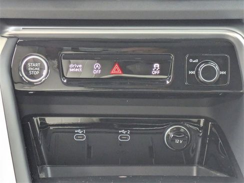 Used 2025 Audi Q5 Premium Plus w/ Premium Plus image 24