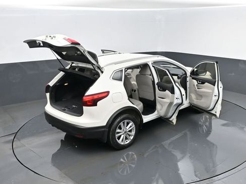 Used 2019 Nissan Rogue Sport SV w/ Technology Package AWD/4WD image 26