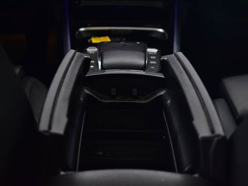 Certified 2022 Mercedes-Benz GLB 250 4MATIC image 23