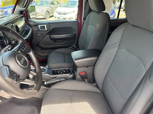 Used 2021 Jeep Gladiator Sport AWD/4WD image 40