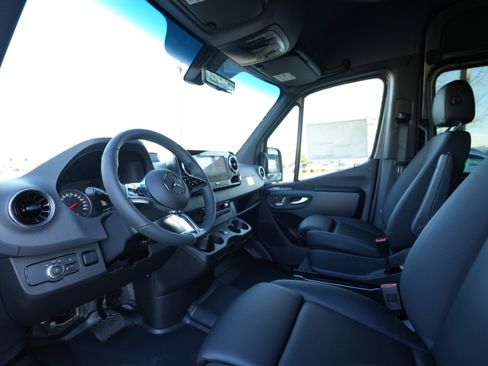New 2026 Mercedes-Benz Sprinter 2500 image 36