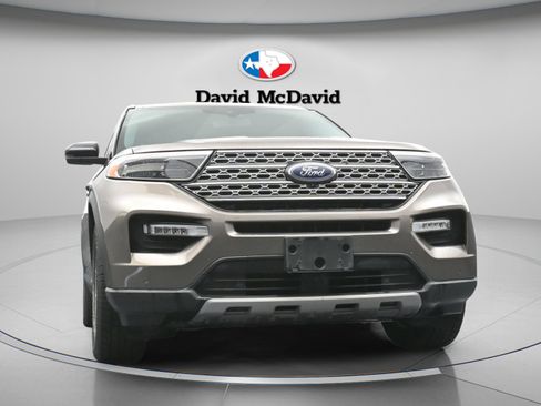 Used 2021 Ford Explorer Limited w/ Equipment Group 301A image 29